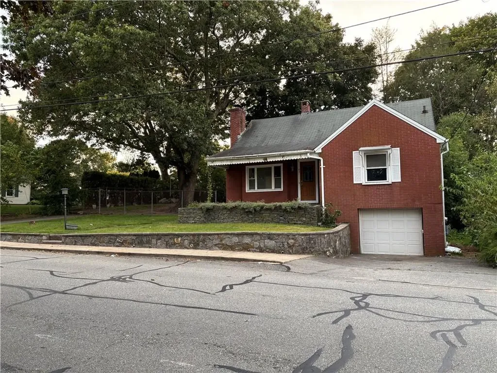 41 Pawtuxet Terrace West Warwick RI 02893