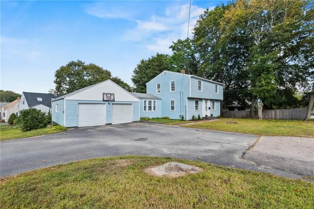 211 Tiogue Avenue Coventry RI 02816