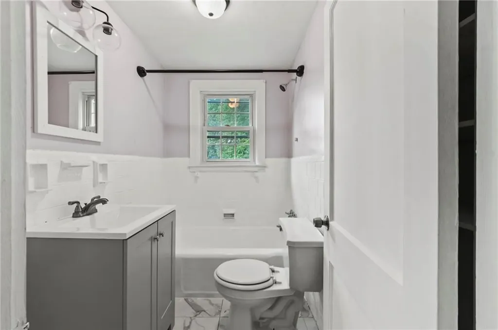 211 Tiogue Avenue Coventry RI 02816