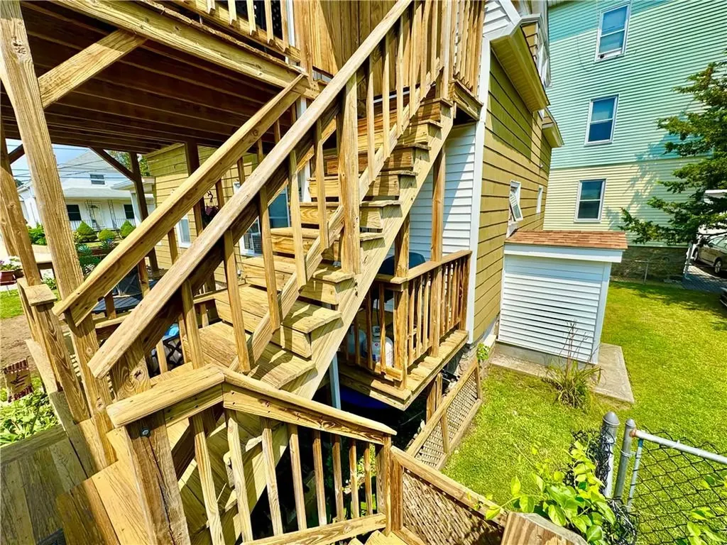 23 Rutland Street Street Woonsocket RI 02895