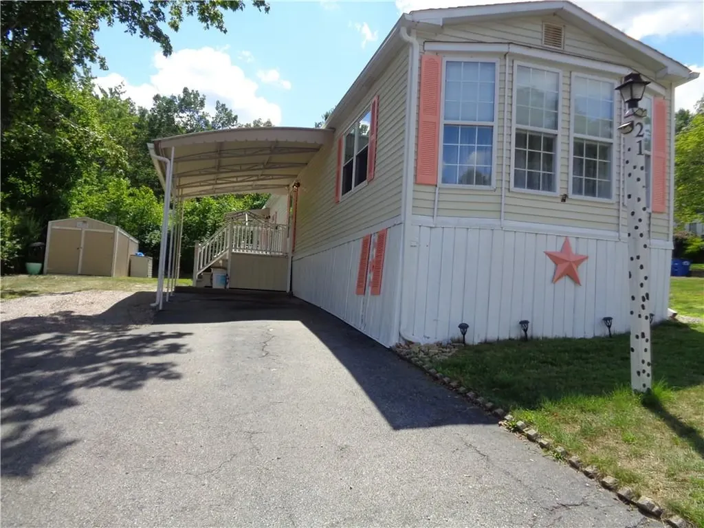 21 Cantaberry Lane Coventry RI 02816