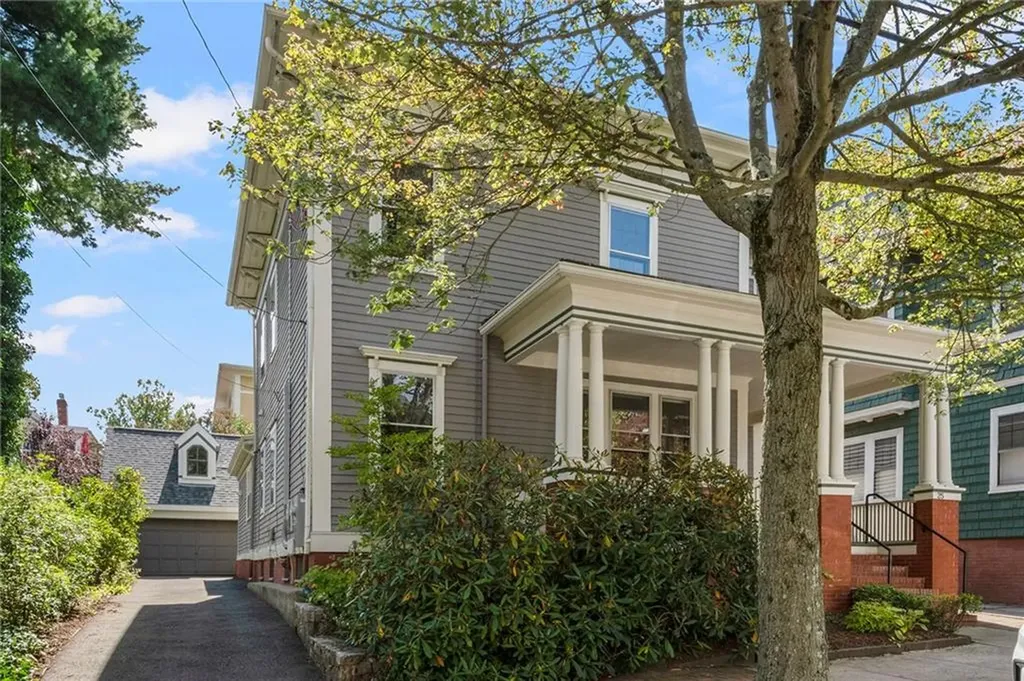 25 Creighton Street Providence RI 02906