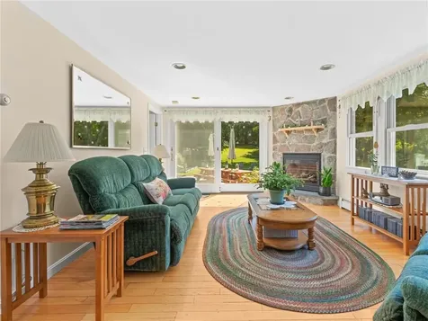 76 West Allenton Road North Kingstown RI 02852