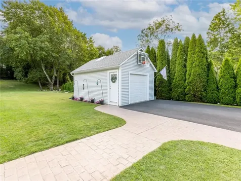 76 West Allenton Road North Kingstown RI 02852