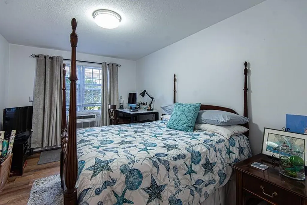 31 Bullocks Point Avenue East Providence RI 02915