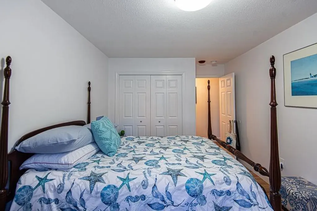 31 Bullocks Point Avenue East Providence RI 02915