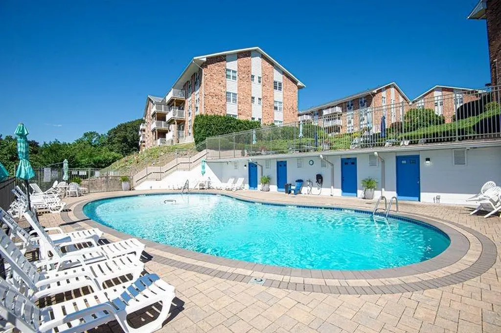 31 Bullocks Point Avenue East Providence RI 02915