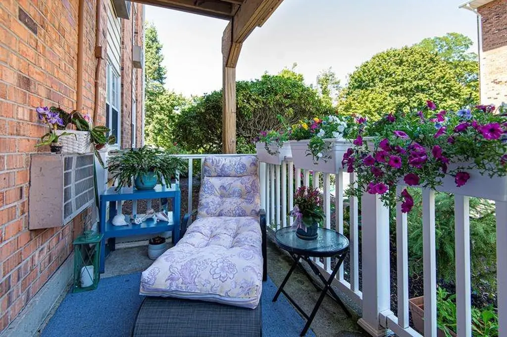 31 Bullocks Point Avenue East Providence RI 02915