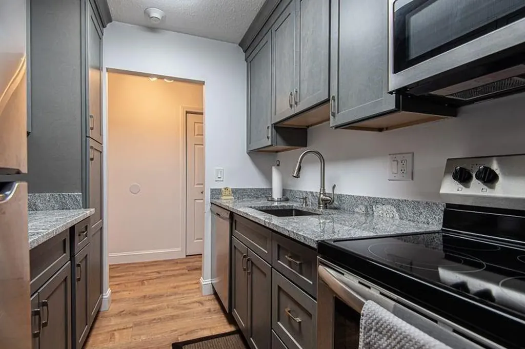 31 Bullocks Point Avenue East Providence RI 02915