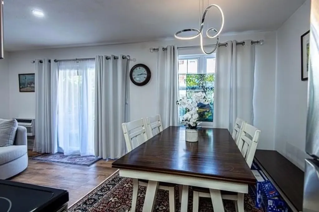 31 Bullocks Point Avenue East Providence RI 02915