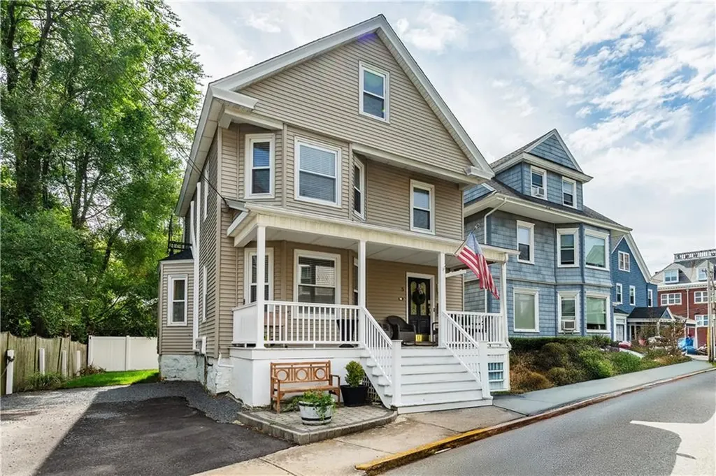 5 Gardiner Street Newport RI 02840