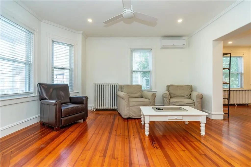 5 Gardiner Street Newport RI 02840