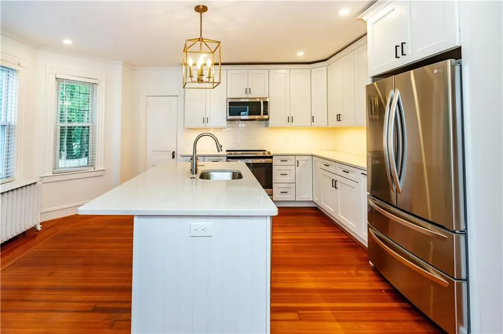 5 Gardiner Street Newport RI 02840