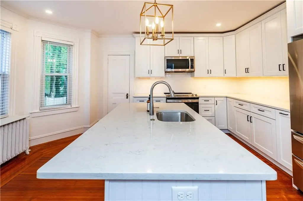 5 Gardiner Street Newport RI 02840