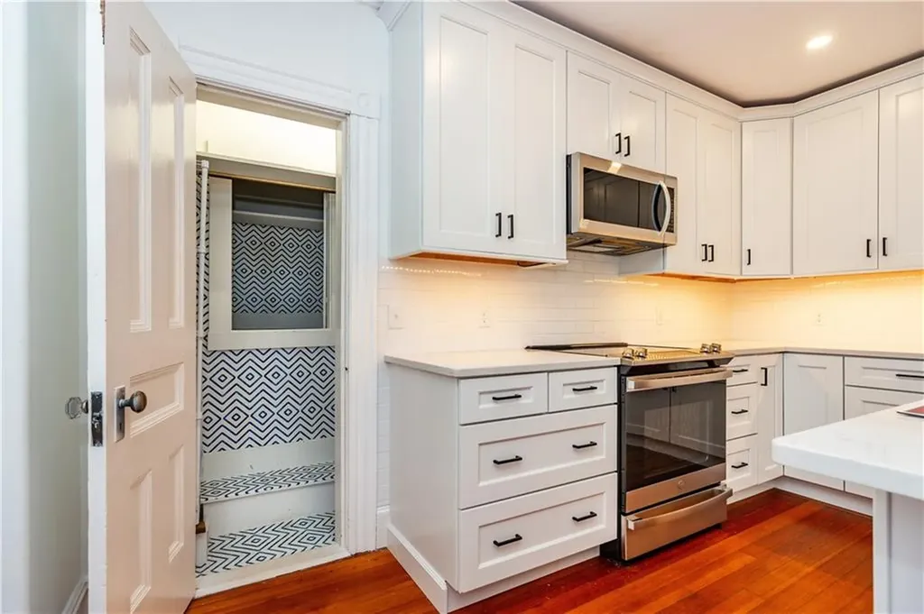 5 Gardiner Street Newport RI 02840