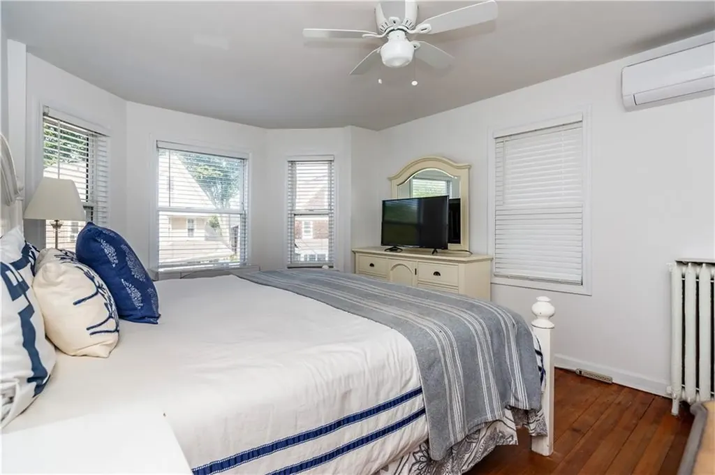 5 Gardiner Street Newport RI 02840