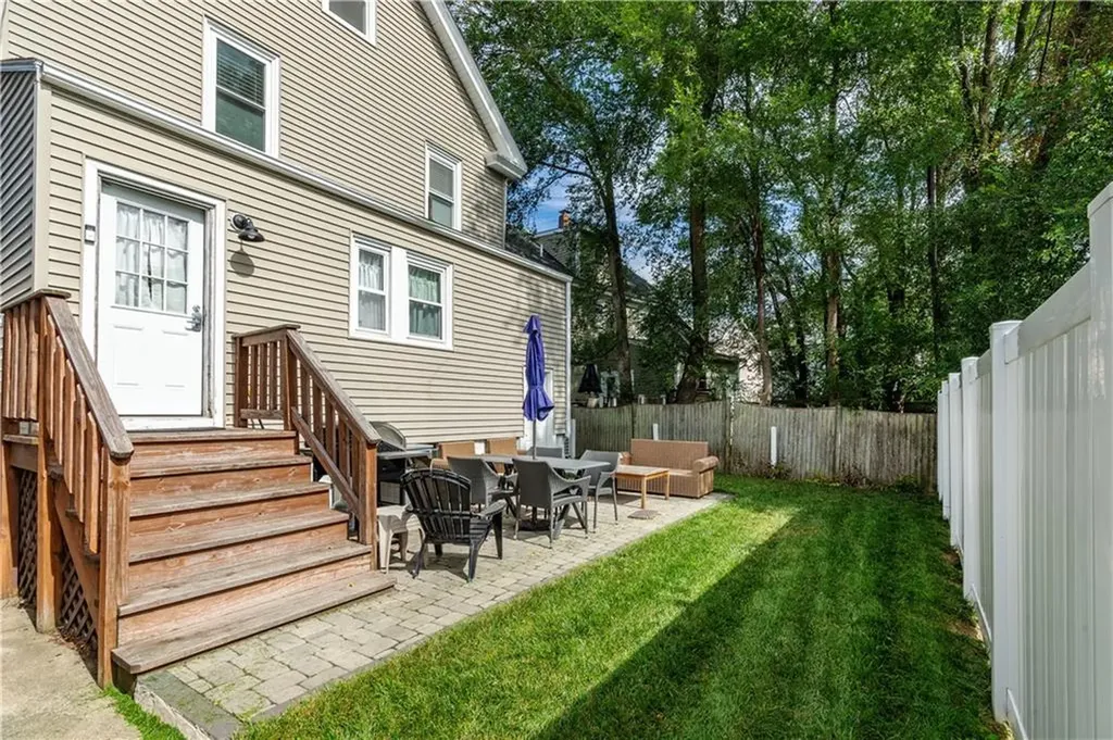 5 Gardiner Street Newport RI 02840