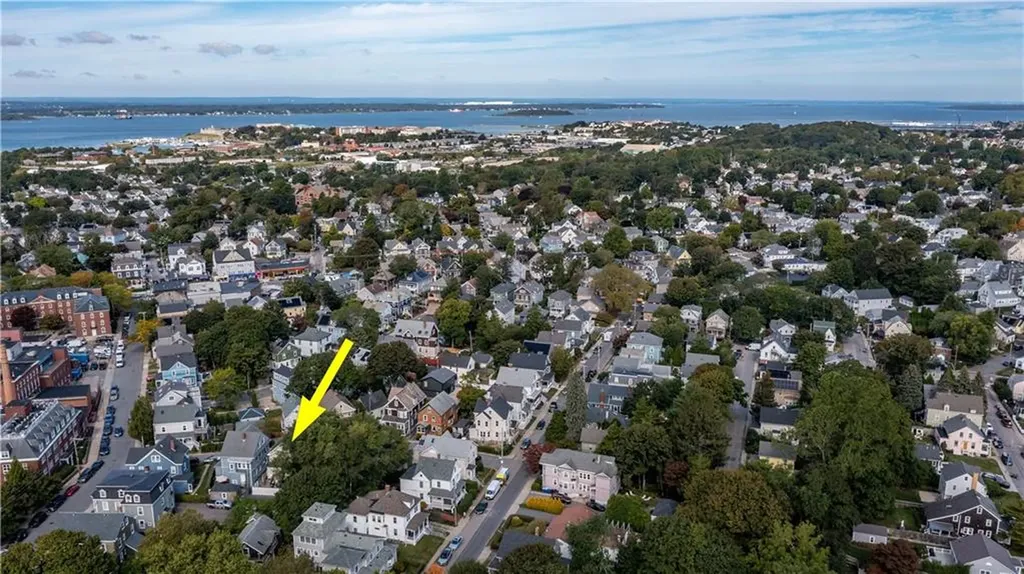 5 Gardiner Street Newport RI 02840