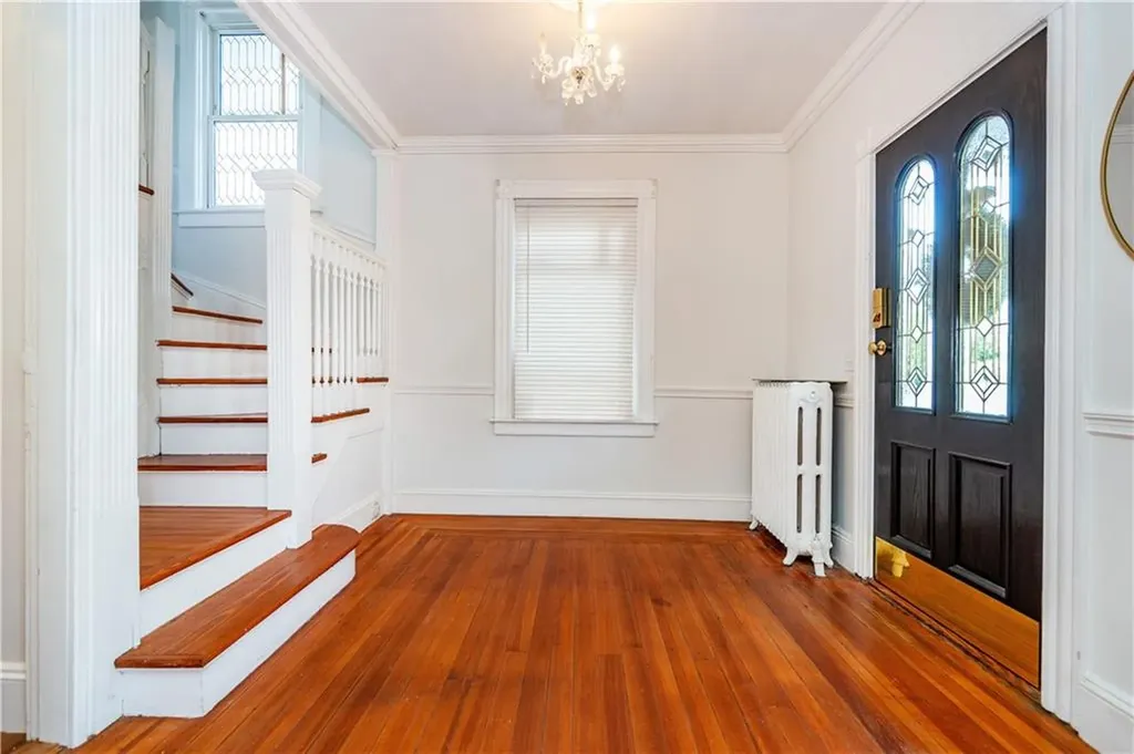 5 Gardiner Street Newport RI 02840