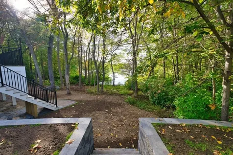 197 Church Pond Drive Tiverton RI 02878