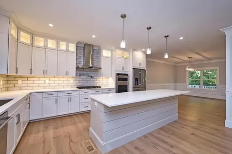 197 Church Pond Drive Tiverton RI 02878