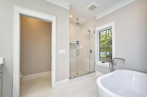 197 Church Pond Drive Tiverton RI 02878