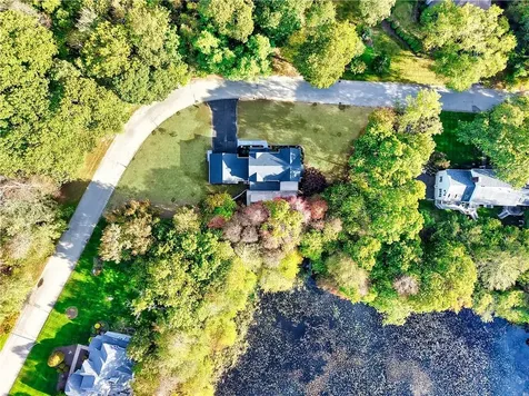 197 Church Pond Drive Tiverton RI 02878