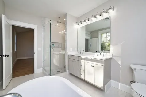 197 Church Pond Drive Tiverton RI 02878