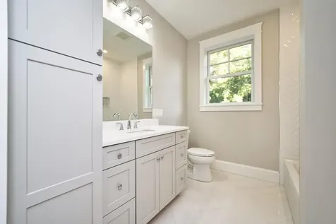 197 Church Pond Drive Tiverton RI 02878