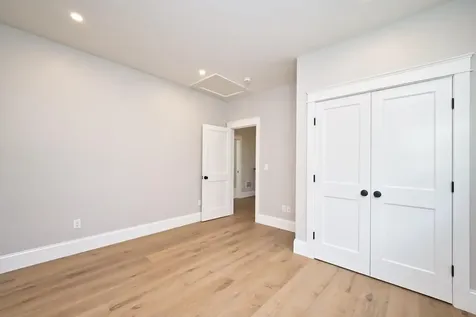 197 Church Pond Drive Tiverton RI 02878