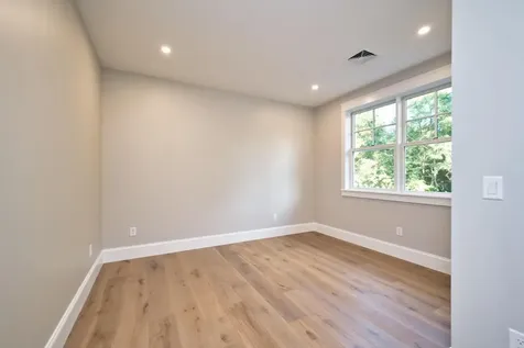 197 Church Pond Drive Tiverton RI 02878