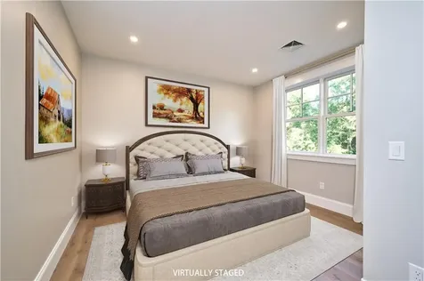 197 Church Pond Drive Tiverton RI 02878