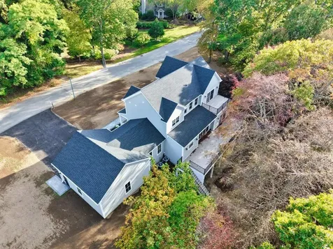 197 Church Pond Drive Tiverton RI 02878