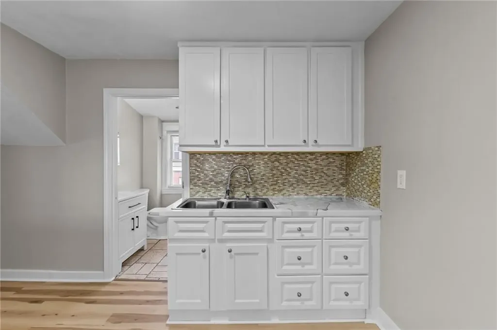 406 Killingly Street Providence RI 02909