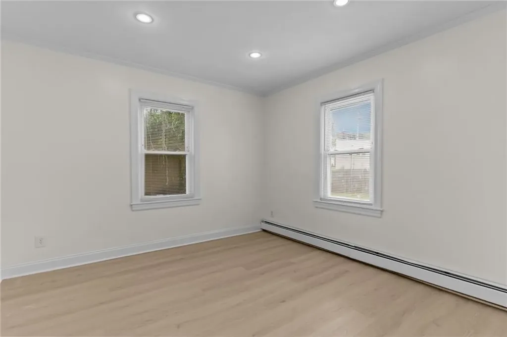 406 Killingly Street Providence RI 02909