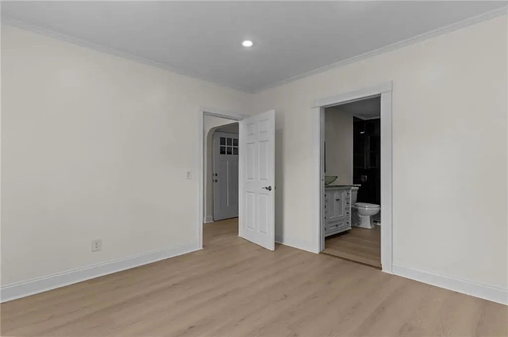406 Killingly Street Providence RI 02909