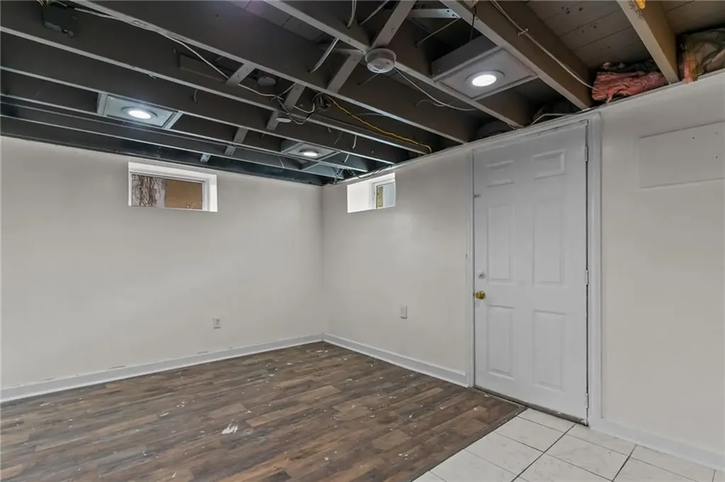406 Killingly Street Providence RI 02909