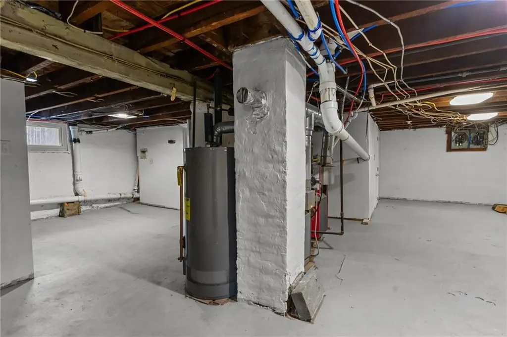 406 Killingly Street Providence RI 02909