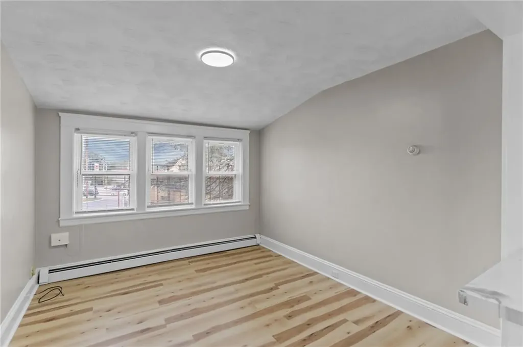 406 Killingly Street Providence RI 02909
