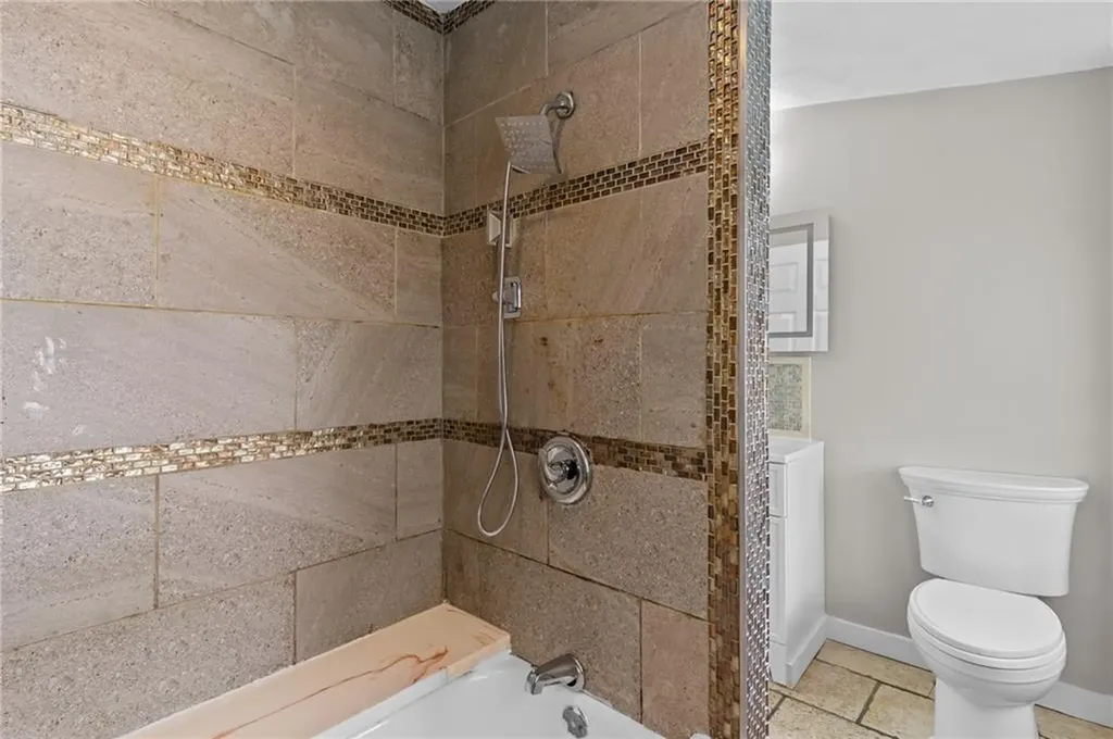 406 Killingly Street Providence RI 02909