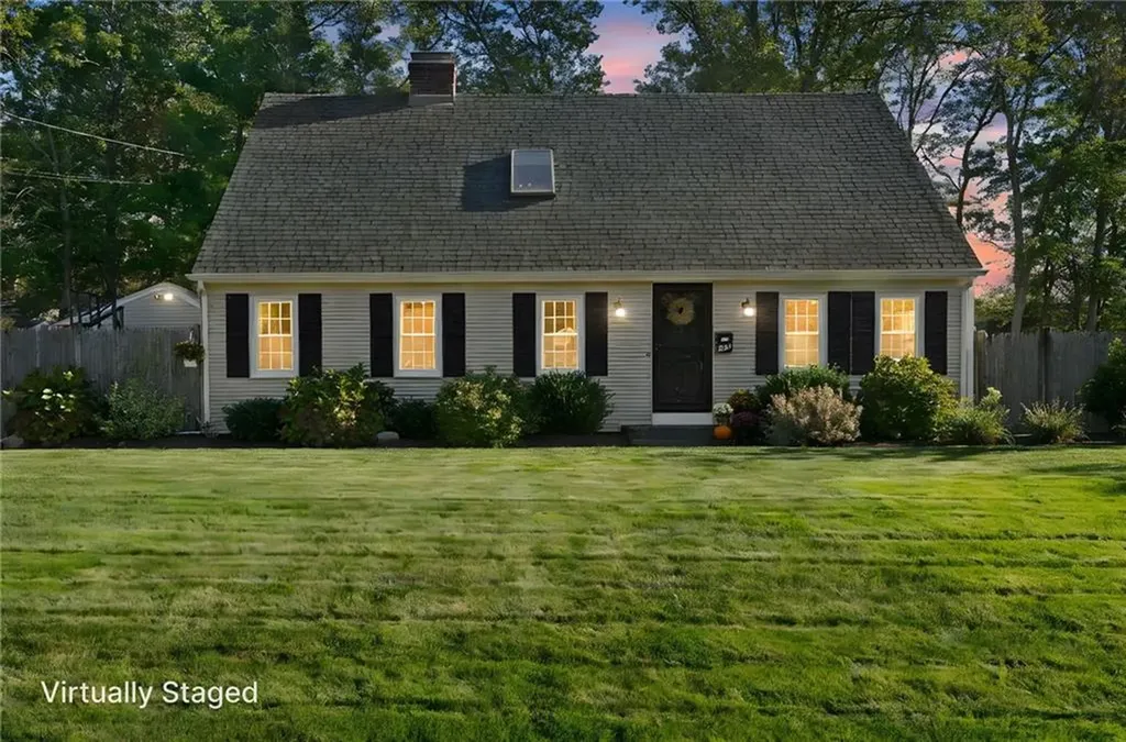 160 Crescent Avenue North Attleboro MA 02760