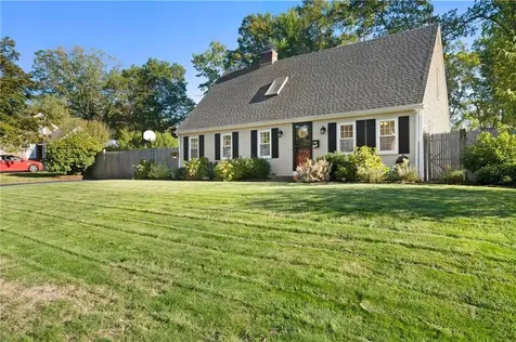 160 Crescent Avenue North Attleboro MA 02760