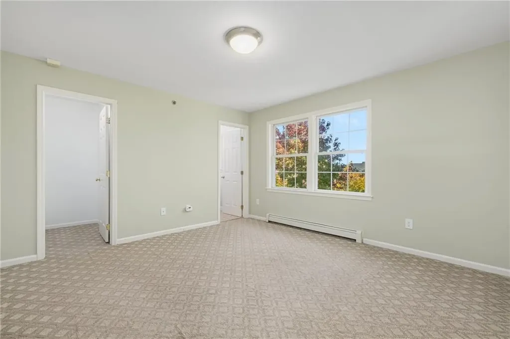 231 Maple Avenue Newport RI 02840