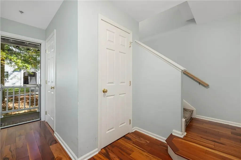 231 Maple Avenue Newport RI 02840