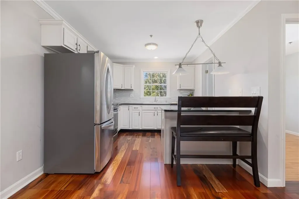 231 Maple Avenue Newport RI 02840