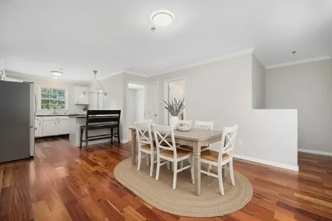 231 Maple Avenue Newport RI 02840