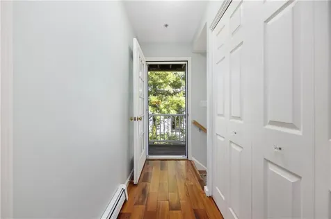 231 Maple Avenue Newport RI 02840