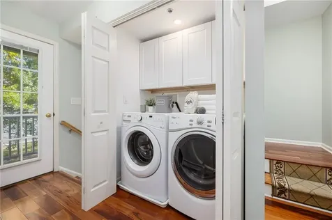 231 Maple Avenue Newport RI 02840