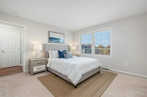 231 Maple Avenue Newport RI 02840