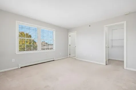 231 Maple Avenue Newport RI 02840